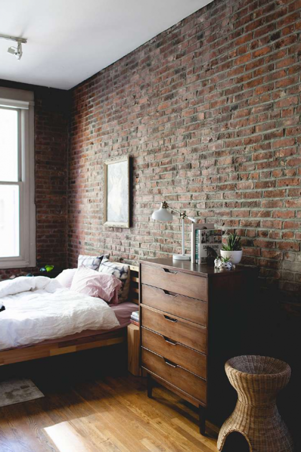 Dinding Terbuka dengan Bata Ekspos